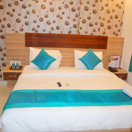 Hotel O Alpha Stay New Delhi Buitenkant foto